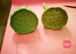 Illustration of how to make lotus buns 19