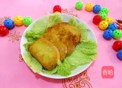 Illustration of how to make egg steamed bun slices 10