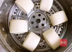 Illustration of how to cut steamed buns 7