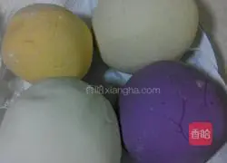 Illustration of how to make colorful taro glutinous rice balls 7