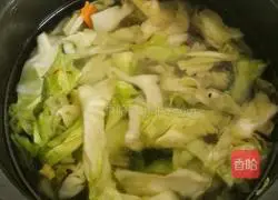 Illustration of how to make braised pancakes 6