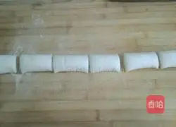 Illustration of making whole wheat pepper and sesame sesame cakes 11