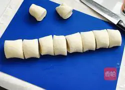 Illustration of how to make fresh milk steamed buns 7