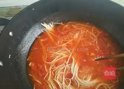 Illustration of how to make tomato and egg noodles 9