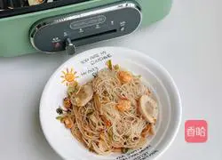 Illustration of how to make fried rice noodles 10