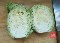 Illustration of how to make cabbage and dumpling stuffing 1