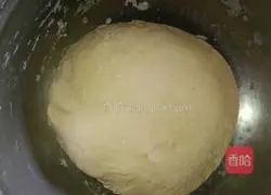 Illustration of how to make pork and sophora flower dumplings 5