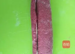 Illustration of how to make two-color steamed buns 12