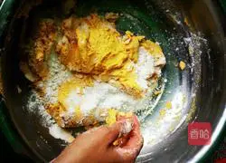 Illustration of how to make pumpkin, sesame and peanut filling glutinous rice balls 2