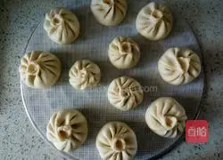 How to make celery and pork buns Illustration 19