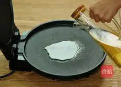 Illustration of how to make carrot and egg pancakes 3