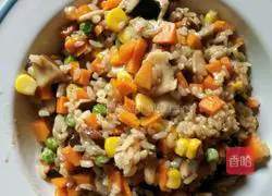Illustration of how to make mixed vegetable fried rice 3