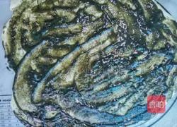 Illustration of how to make slag sesame cake 5