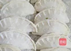 Illustration of how to make radish and pork dumplings 13