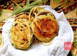 Illustration of how to make golden pancake 11