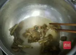 Tomato sauerkraut Illustration of how to make egg soup noodles 3