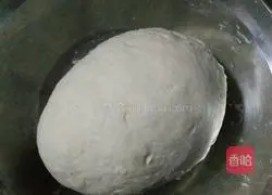 Illustration of how to cut milk-flavored steamed buns 1