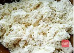 Illustration of how to make leek and meat dumplings 1