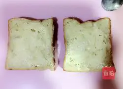 Illustration of how to make a bear sandwich 2