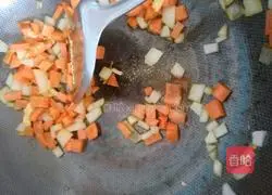 Illustration of how to make egg fried rice 7