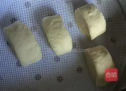 Illustration of how to cut steamed buns 9