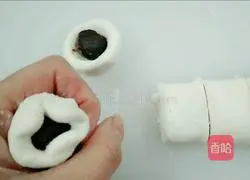 Illustration of how to make piggy glutinous rice balls 5