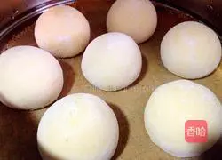 Illustration of how to make cornmeal steamed buns 11