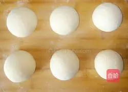 Illustration of how to make white flour steamed buns 9