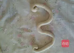 Illustration of how to make butterfly steamed buns 13