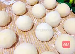 Cornmeal Steamed Buns Recipe Illustration 10