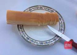 Illustration of how to make fruit sandwich platter 4