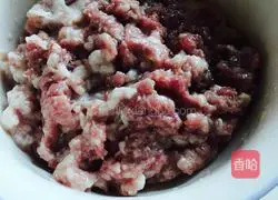 Winter Mushrooms Illustration of how to make steamed meat pie 1