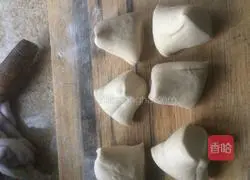 Illustration of how to make red bean stuffed buns 6