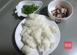 Sichuan - Illustration of how to make bacon fried rice 1