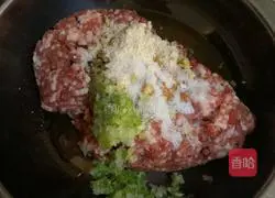 Illustration of how to make wontons 3