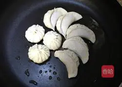Illustration of how to make fried dumplings 2