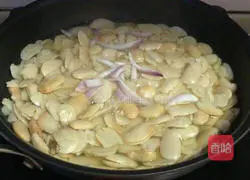 Mexican Avocado Bean Burrito Recipe Illustration 3