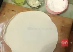 Illustration of making hand cake 5