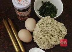 How to make fried noodles with eggs Illustration 1