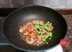 Pineapple and Shrimp Fried Rice Recipe Illustration 10