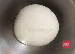 Illustration of how to make leek, egg and shrimp skin dumplings 2