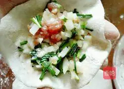 Illustration of how to make jujube skin buns 7