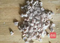 Illustration of how to make multi-stuffed three-fresh dumplings 6