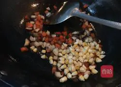 Illustration of how to make avocado mixed fruit and vegetable fried rice 4