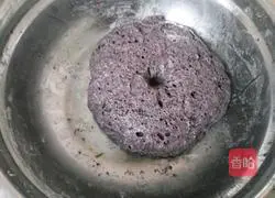 Illustration of how to make black rice noodle steamed buns 6