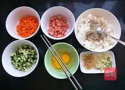 Classic Egg Fried Rice Recipe Illustration 1
