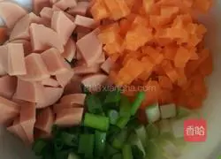 Illustration of how to make egg fried rice 2