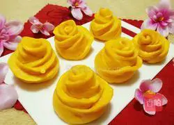 Illustration of how to make pumpkin rose steamed buns 17