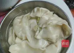 Illustration of how to make cabbage stuffed dumplings 4