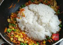 Yangzhou fried rice recipe 4